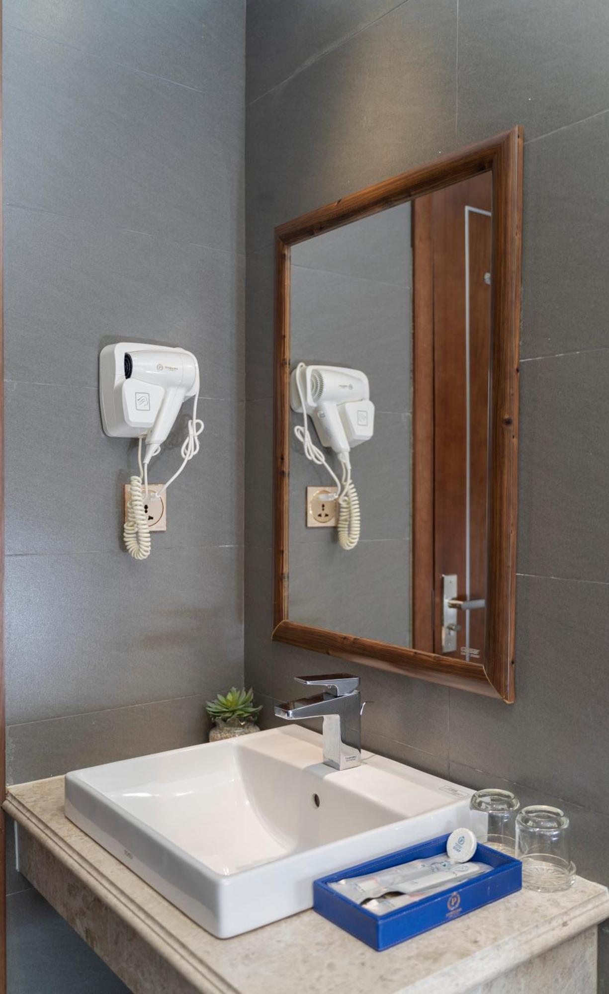 Hotel Sana 4*