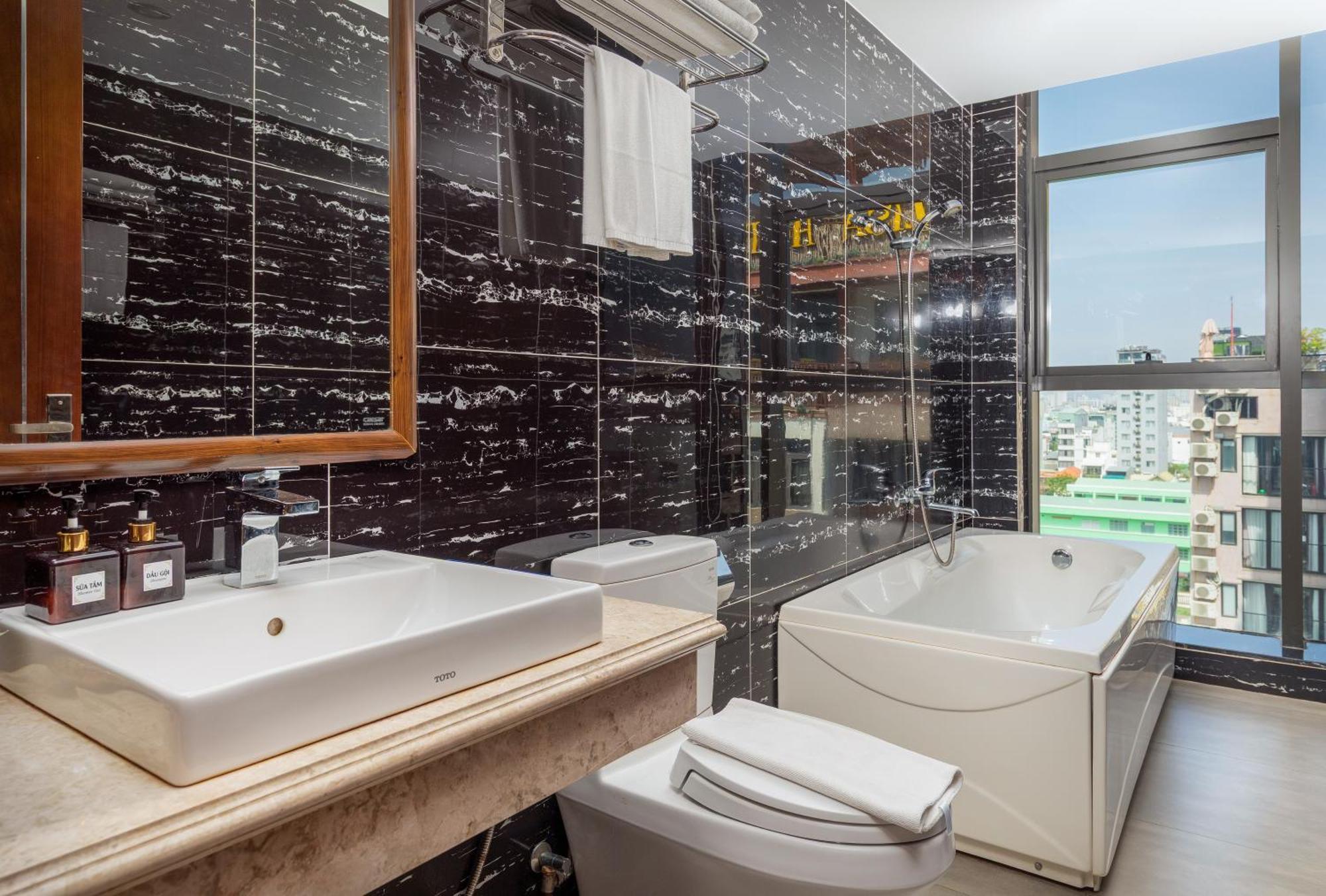 Sana Hotel 4*